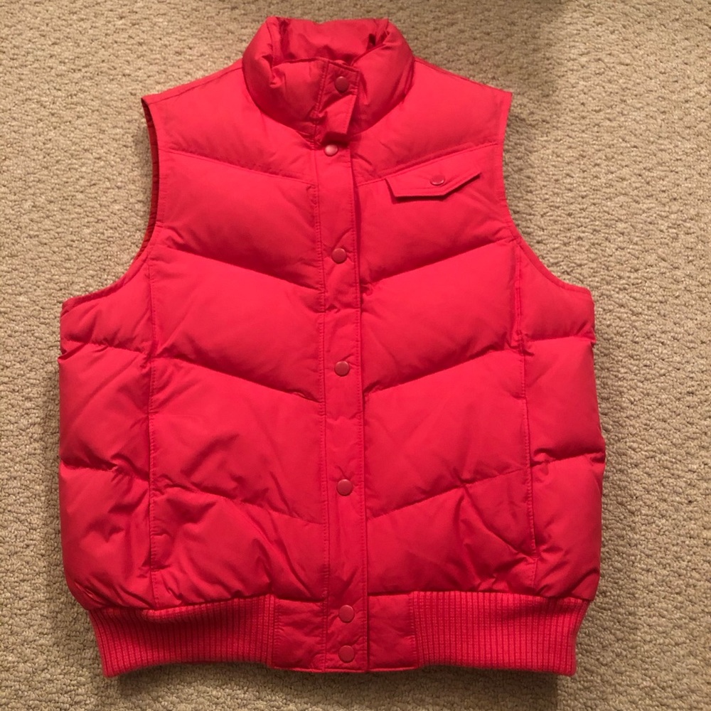 GAP pink vest